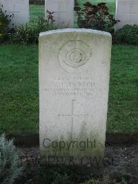 Cite Bonjean Military Cemetery Armentieres - Dutton, A H