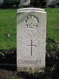 Cite Bonjean Military Cemetery Armentieres - Epps, James Hubert