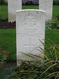 Cite Bonjean Military Cemetery Armentieres - Evans, D