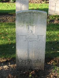 Cite Bonjean Military Cemetery Armentieres - Fairweather, Leslie John Edgar Cuthbert