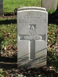 Cite Bonjean Military Cemetery Armentieres - Fenner, F S