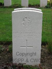 Cite Bonjean Military Cemetery Armentieres - Finlay, John Cuthbert