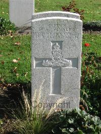 Cite Bonjean Military Cemetery Armentieres - Fowler, Frank Archibald