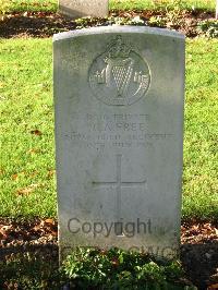 Cite Bonjean Military Cemetery Armentieres - Free, C A