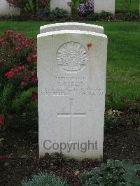 Cite Bonjean Military Cemetery Armentieres - Giblin, Leonard