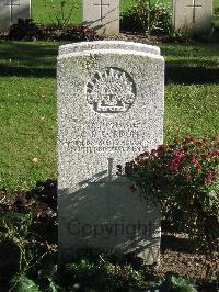 Cite Bonjean Military Cemetery Armentieres - Gordon, Charles Russel