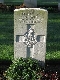 Cite Bonjean Military Cemetery Armentieres - Gott, W R