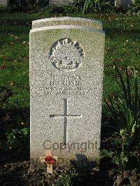 Cite Bonjean Military Cemetery Armentieres - Grundy, Hedley