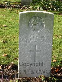 Cite Bonjean Military Cemetery Armentieres - Hadlum, D F