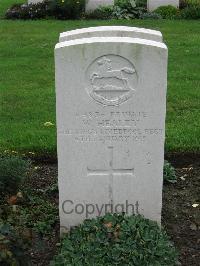 Cite Bonjean Military Cemetery Armentieres - Healey, W