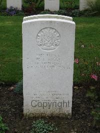 Cite Bonjean Military Cemetery Armentieres - Higgs, William Albert