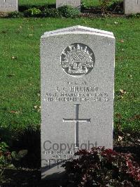 Cite Bonjean Military Cemetery Armentieres - Hilliard, Leonard Charles