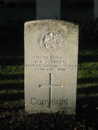 Cite Bonjean Military Cemetery Armentieres - Hogg, R H D