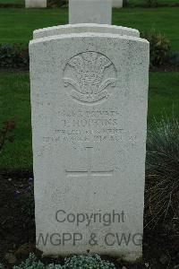 Cite Bonjean Military Cemetery Armentieres - Hopkins, T