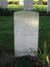 Cite Bonjean Military Cemetery Armentieres - Hornung, John Peter