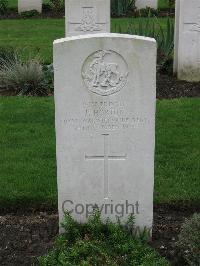 Cite Bonjean Military Cemetery Armentieres - Horton, J