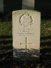 Cite Bonjean Military Cemetery Armentieres - Howlett, E C