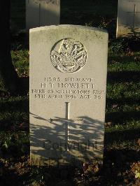 Cite Bonjean Military Cemetery Armentieres - Howlett, H T