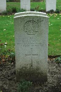 Cite Bonjean Military Cemetery Armentieres - Hyatt, George James