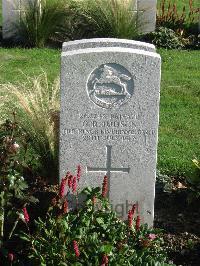 Cite Bonjean Military Cemetery Armentieres - Judson, G R