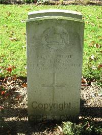 Cite Bonjean Military Cemetery Armentieres - Kiggins, T E