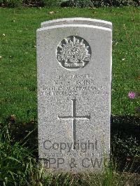 Cite Bonjean Military Cemetery Armentieres - Koina, Norman Clive Clark