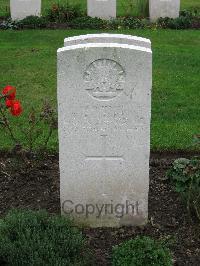 Cite Bonjean Military Cemetery Armentieres - Lendrum, Thomas Francis