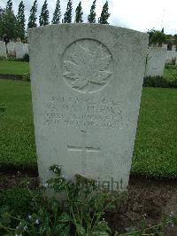 Cite Bonjean Military Cemetery Armentieres - Matthews, G