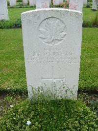 Cite Bonjean Military Cemetery Armentieres - Markham, Ralph Farrar