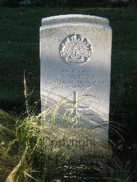 Cite Bonjean Military Cemetery Armentieres - Masters, James Thomas