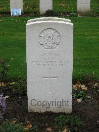 Cite Bonjean Military Cemetery Armentieres - May, George