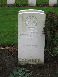 Cite Bonjean Military Cemetery Armentieres - McManus, Albert