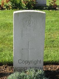 Cite Bonjean Military Cemetery Armentieres - McQueen, W