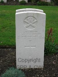 Cite Bonjean Military Cemetery Armentieres - Measey, Thomas