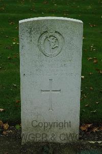 Cite Bonjean Military Cemetery Armentieres - Millar, Richard William