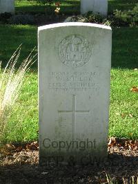 Cite Bonjean Military Cemetery Armentieres - Miller, W