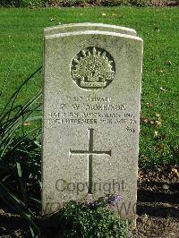 Cite Bonjean Military Cemetery Armentieres - Morrison, Thomas William