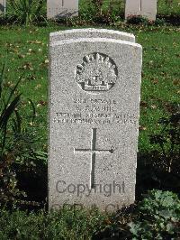 Cite Bonjean Military Cemetery Armentieres - Muir, Robert Greig