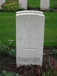 Cite Bonjean Military Cemetery Armentieres - Mundie, H