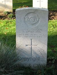 Cite Bonjean Military Cemetery Armentieres - Newlove, Charles