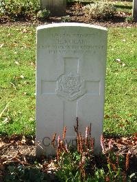 Cite Bonjean Military Cemetery Armentieres - Nolan, E