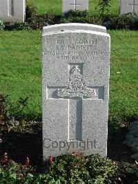 Cite Bonjean Military Cemetery Armentieres - Parrott, J T