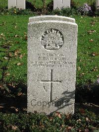 Cite Bonjean Military Cemetery Armentieres - Paterson, Robert