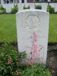 Cite Bonjean Military Cemetery Armentieres - Perry, G A