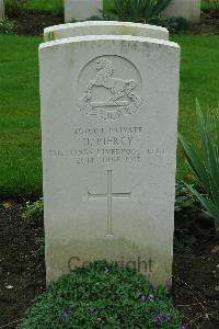 Cite Bonjean Military Cemetery Armentieres - Piercy, H