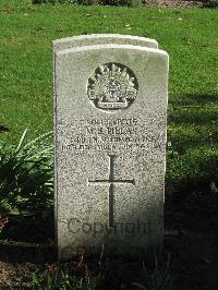 Cite Bonjean Military Cemetery Armentieres - Pillar, Magnus John