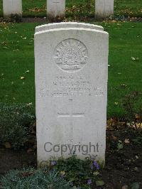 Cite Bonjean Military Cemetery Armentieres - Pishner, Horace George