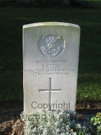 Cite Bonjean Military Cemetery Armentieres - Reed, S