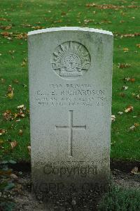 Cite Bonjean Military Cemetery Armentieres - Richardson, Cyril John Edward