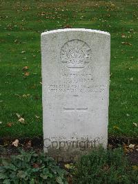 Cite Bonjean Military Cemetery Armentieres - Ronan, Maurice James